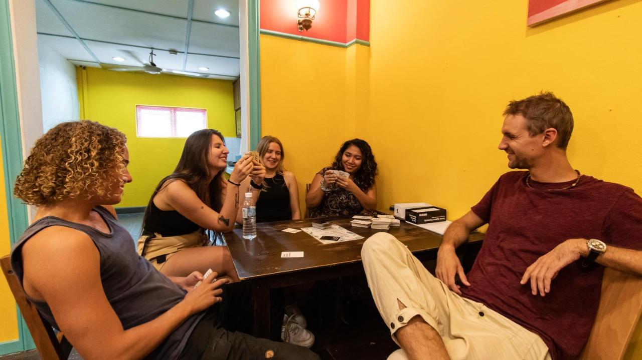 Travel Hub Highstreet Hostel Kuala Lumpur Luaran gambar