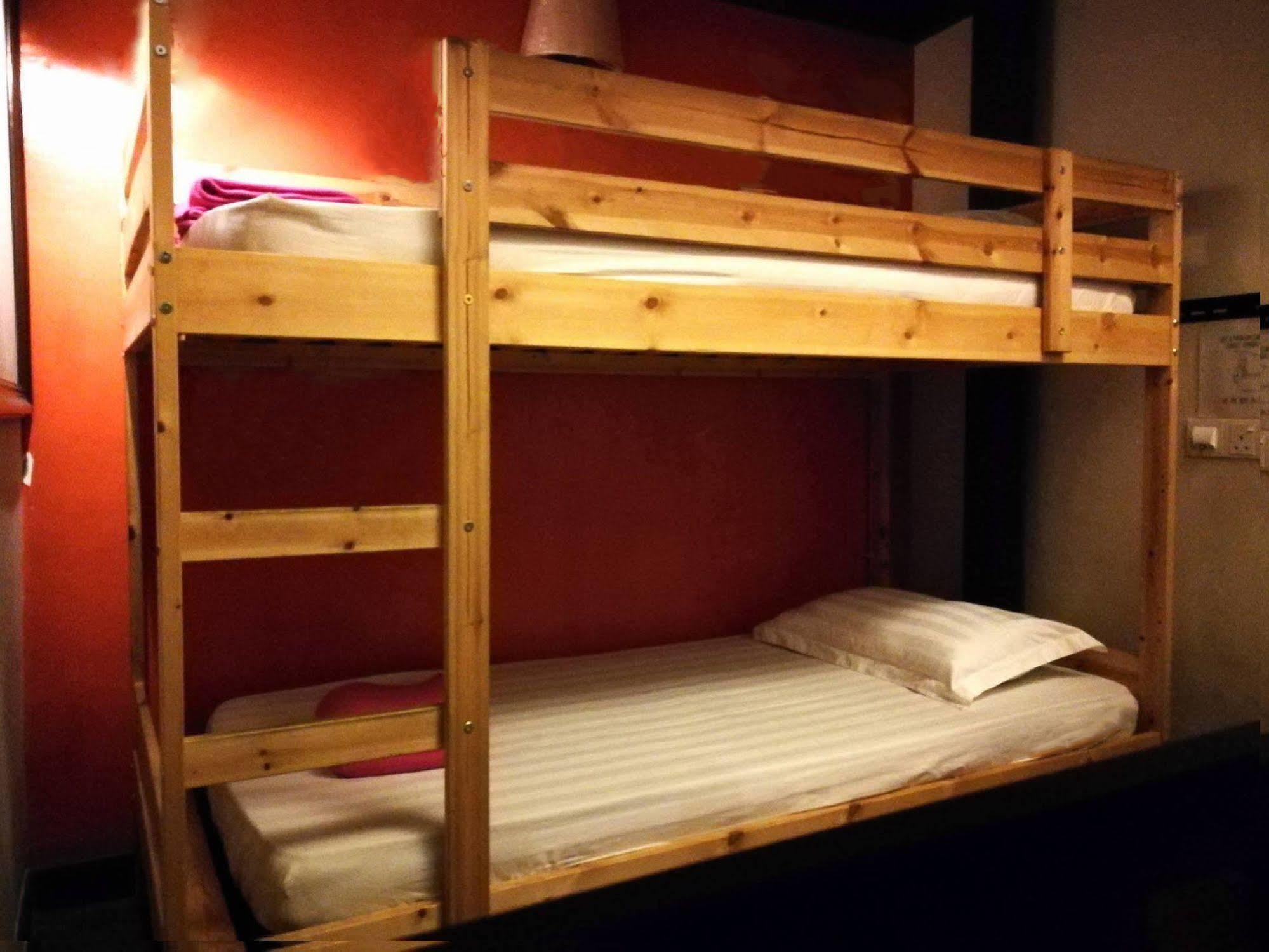 Travel Hub Highstreet Hostel Kuala Lumpur Luaran gambar
