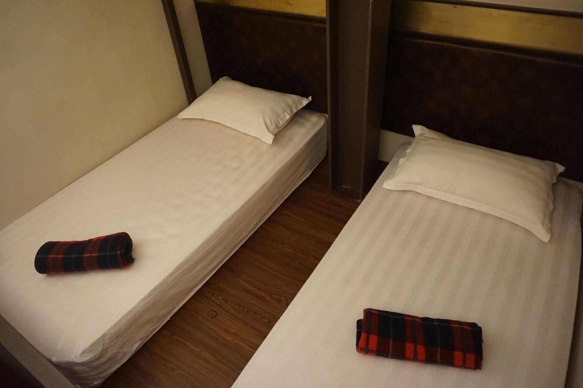 Travel Hub Highstreet Hostel Kuala Lumpur Luaran gambar